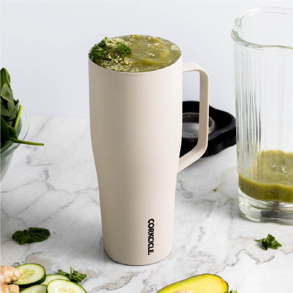 cold-cup-xl-e6 588f4a27c4cf--2230CLT-lifestyle.jpg