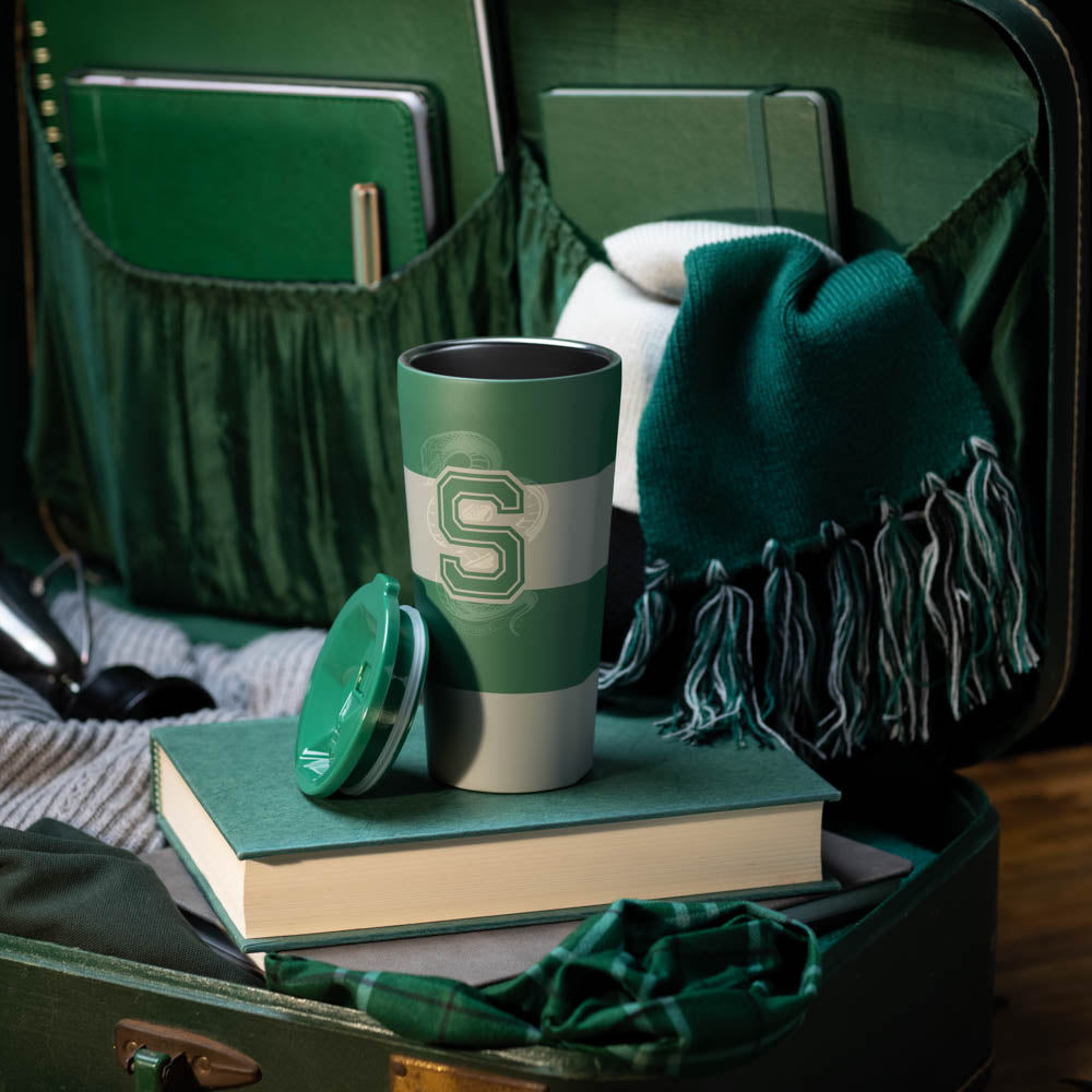 harry-potter-tumbler-u5 84ce9e4c9c5c--HarryPotter-Slytherin-4.jpg