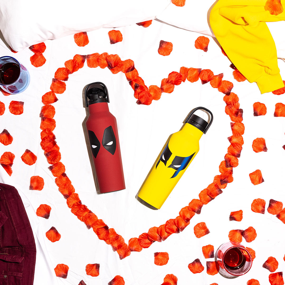 deadpool-and-wolverine-drinkware-u9 a7afce7e71cf--DeadpoolWolverine-PDPLifestyle2.jpg
